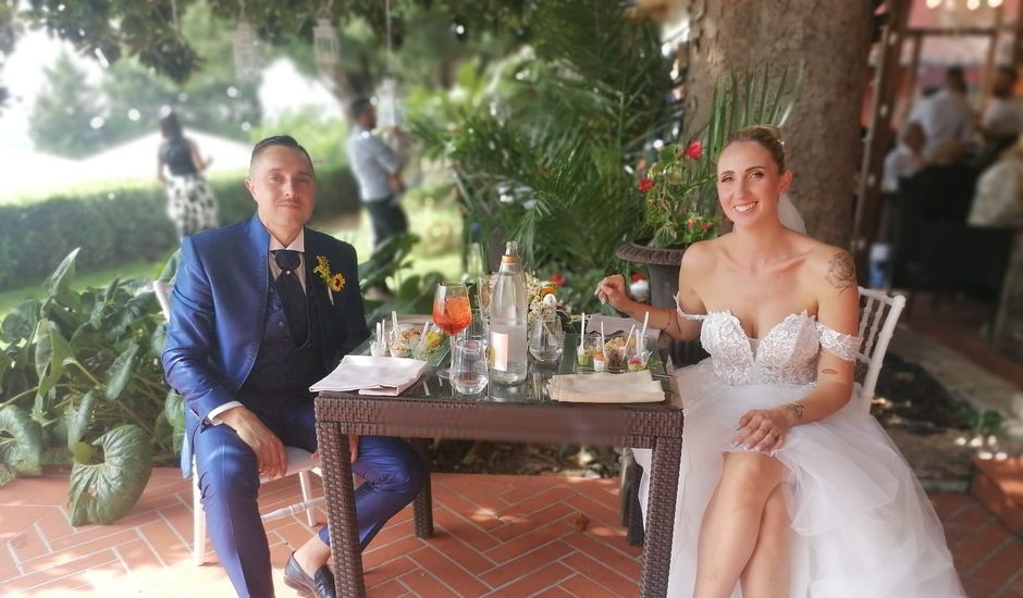 Il matrimonio di Luca  e Rebecca  a Massarosa, Lucca