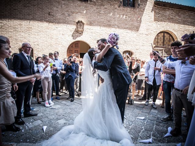 Il matrimonio di Andrea e Romina a Montecassiano, Macerata 32