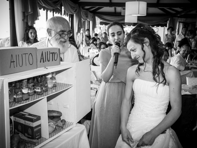 Il matrimonio di Andrea e Romina a Montecassiano, Macerata 38