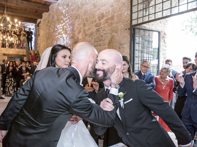 Il matrimonio di Krizia e Paolo a Torgiano, Perugia 17