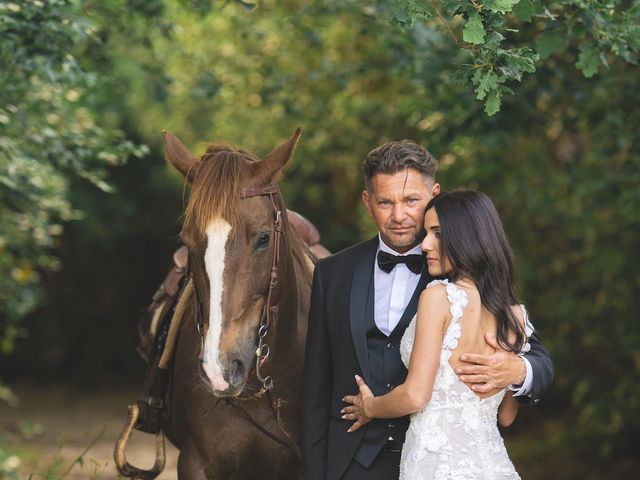 Il matrimonio di Massimiliano e Vanessa a Acquaviva Picena, Ascoli Piceno 3