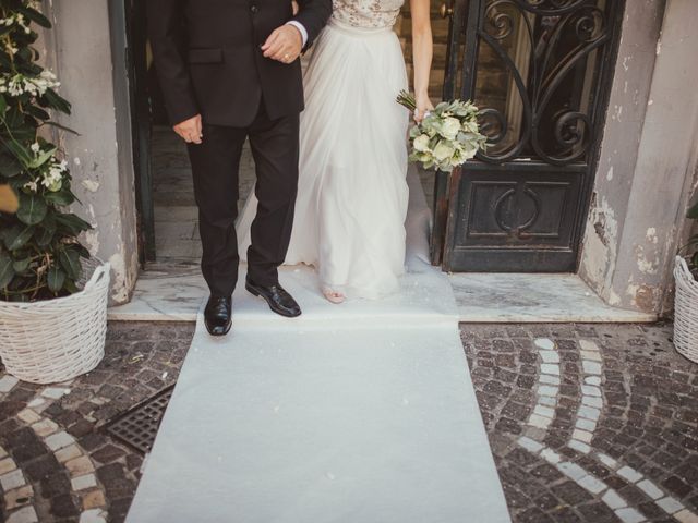 Il matrimonio di Peppe e Ylenia a Meta, Napoli 24