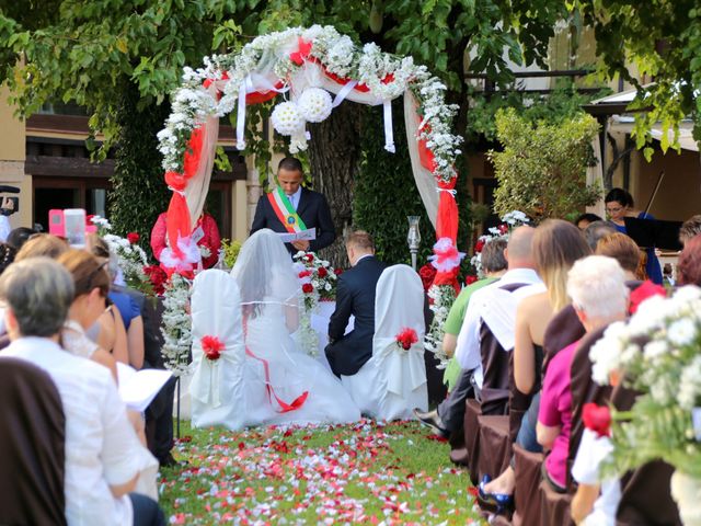 Il matrimonio di Cristian e Elena a Puegnago sul Garda, Brescia 3