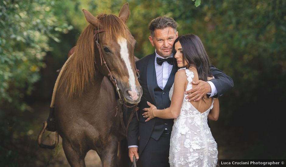 Il matrimonio di Massimiliano e Vanessa a Acquaviva Picena, Ascoli Piceno