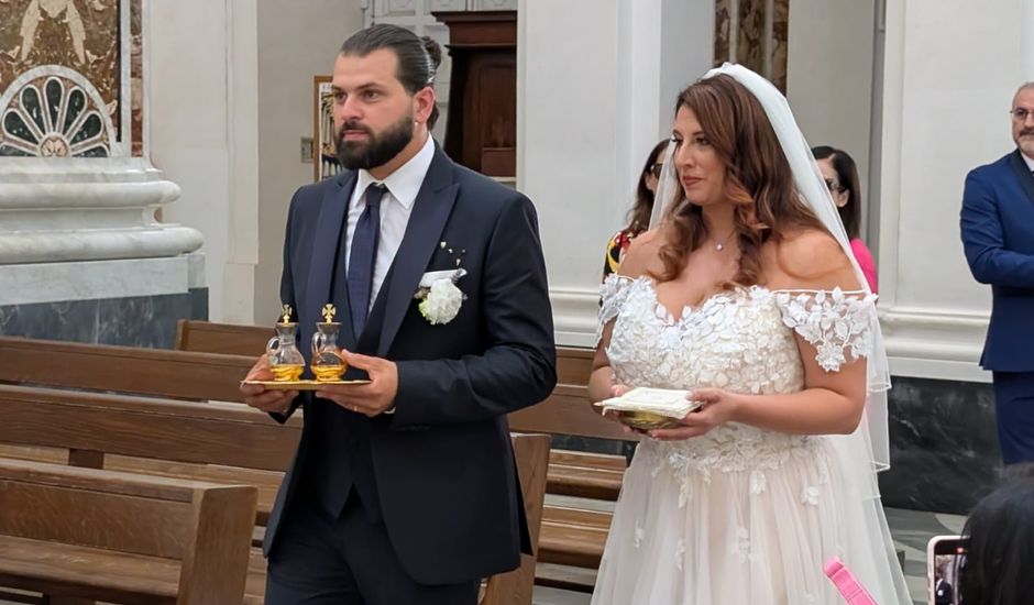 Il matrimonio di Giuseppe  e Emanuela a Monopoli, Bari