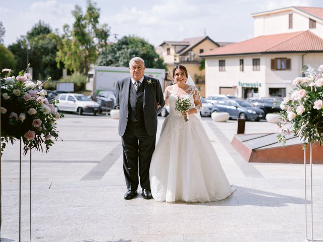 Il matrimonio di Enrique e Paola a Lamezia Terme, Catanzaro 17