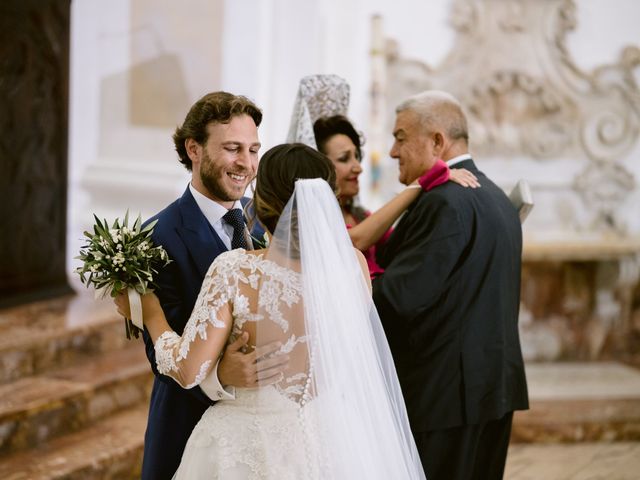 Il matrimonio di Enrique e Paola a Lamezia Terme, Catanzaro 18
