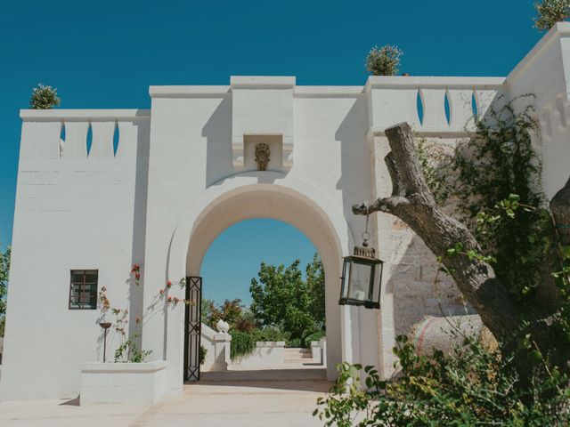 Il matrimonio di Christelle e Phil a Polignano a Mare, Bari 1