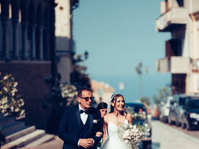 Il matrimonio di Davide e Giulia a Città Sant&apos;Angelo, Pescara 8