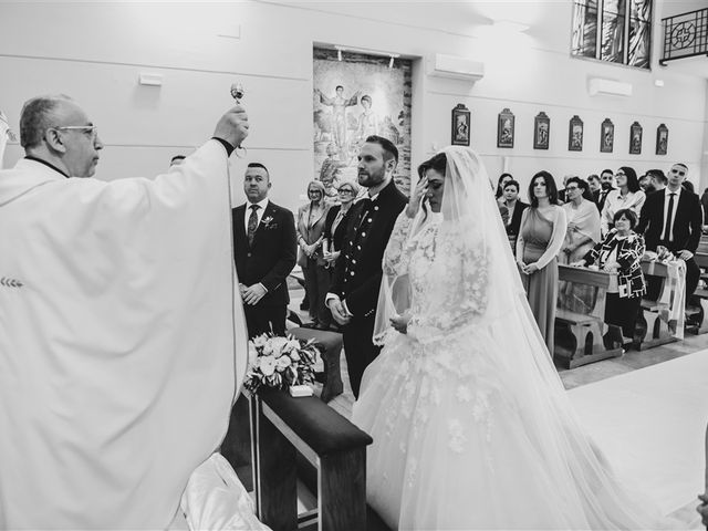 Il matrimonio di Francesca e Orlando a Mattinata, Foggia 17