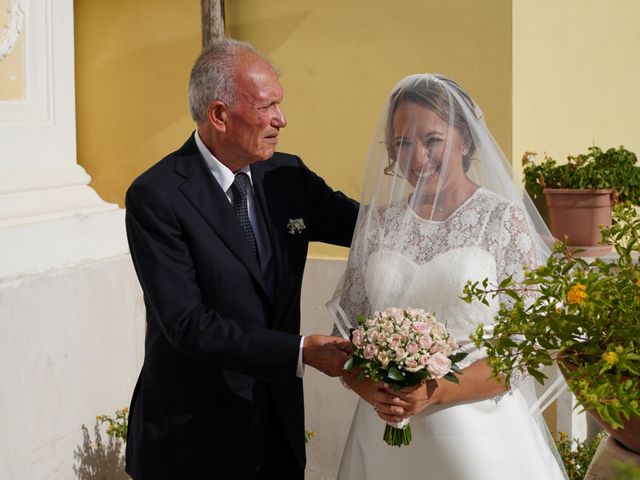 Il matrimonio di Francesco e Mariarosaria a Bacoli, Napoli 35