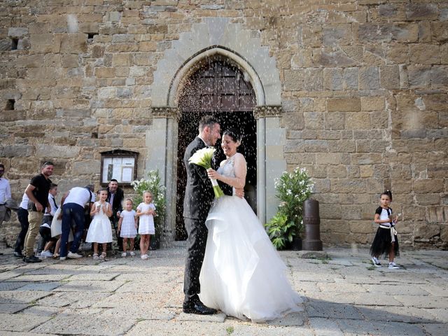 Il matrimonio di Valentina e Fabio a Poppi, Arezzo 40