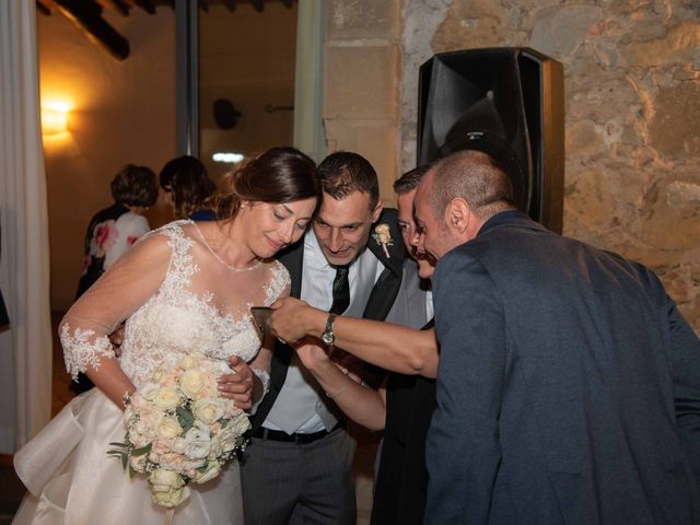 Il matrimonio di Arianna e Roberto a Subbiano, Arezzo 343