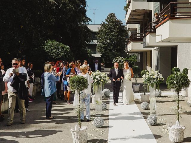 Il matrimonio di Roberta e Giuseppe a Castel San Giorgio, Salerno 28