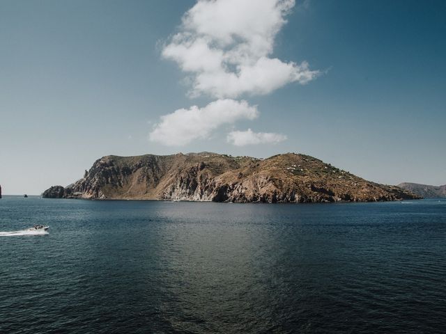 Il matrimonio di Paolo e Sonia a Lipari, Messina 31