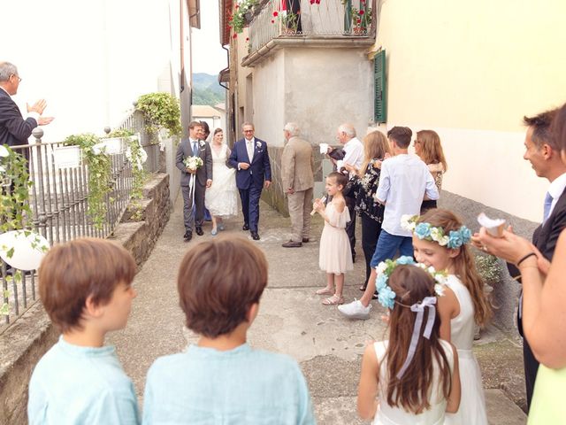 Il matrimonio di Lorenzo e Anna a Bagnone, Massa Carrara 39