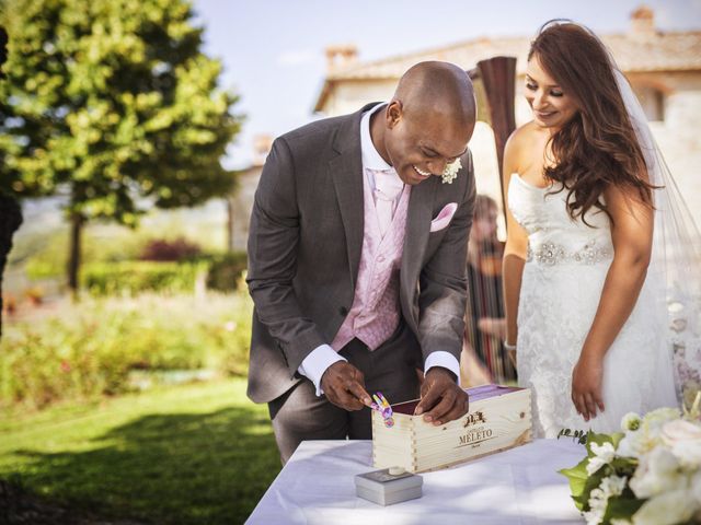 Il matrimonio di Louis e Hanna a Gaiole in Chianti, Siena 30