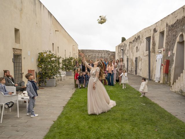 Il matrimonio di Riccardo e Veronica a Finale Ligure, Savona 44