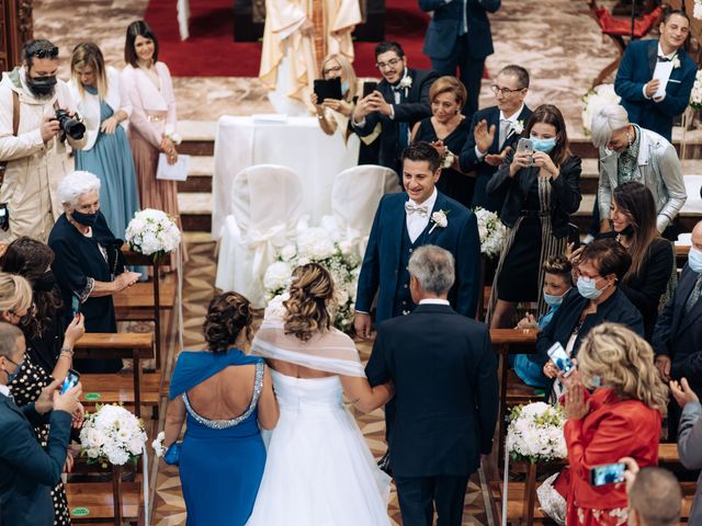 Il matrimonio di Francesco e Laura a Lesmo, Monza e Brianza 32