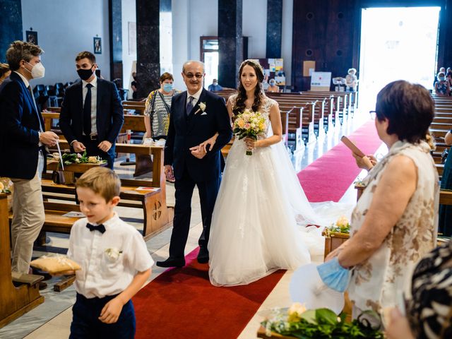 Il matrimonio di Victor e Alice a Paderno Dugnano, Milano 23