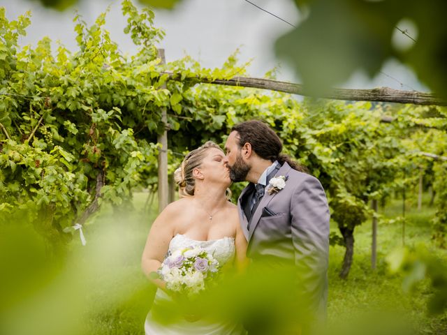 Il matrimonio di Luca e Stefania a Viverone, Biella 23