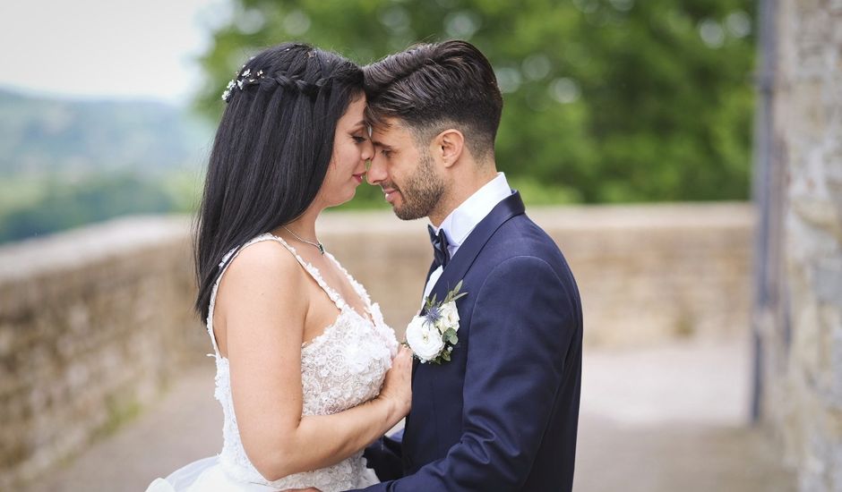 Il matrimonio di Alex e Alice a Sant'Ippolito, Pesaro - Urbino