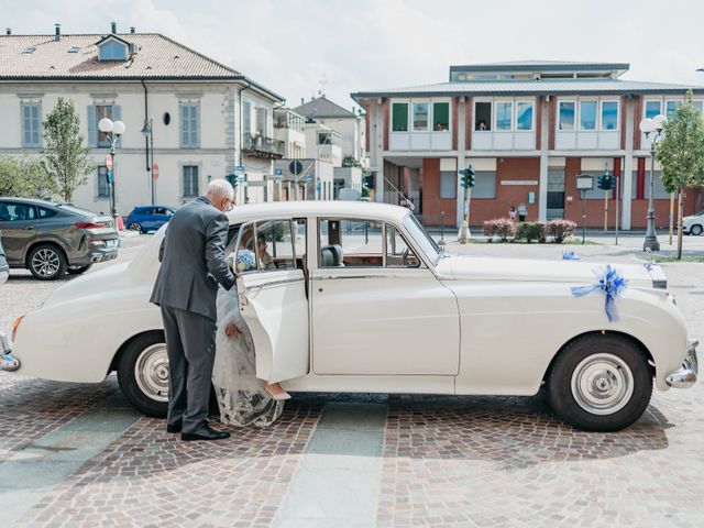 Il matrimonio di Luca e Silvia a Bollate, Milano 21