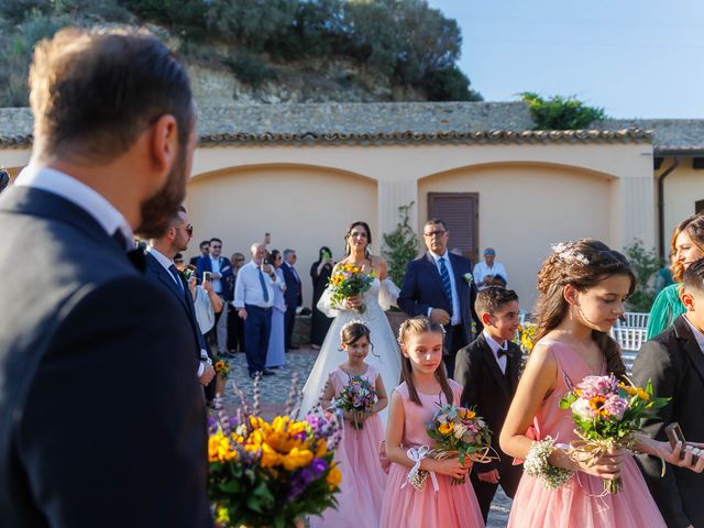 Il matrimonio di Manuela e Giulio a Belvedere di Spinello, Crotone 143