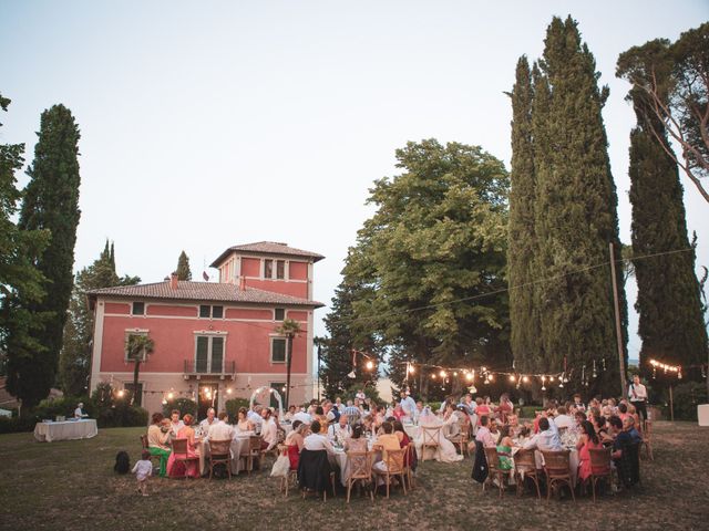 Il matrimonio di Valentin e Violette a Castiglione del Lago, Perugia 34