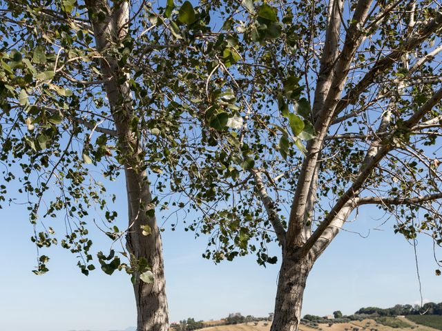 Il matrimonio di Riccardo e Giovanna a Morro d&apos;Alba, Ancona 32