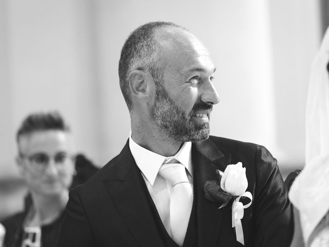 Il matrimonio di Lorenzo e Chiara a Castellucchio, Mantova 26