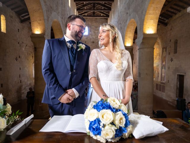 Il matrimonio di Simone e Arianna a Castellina in Chianti, Siena 7