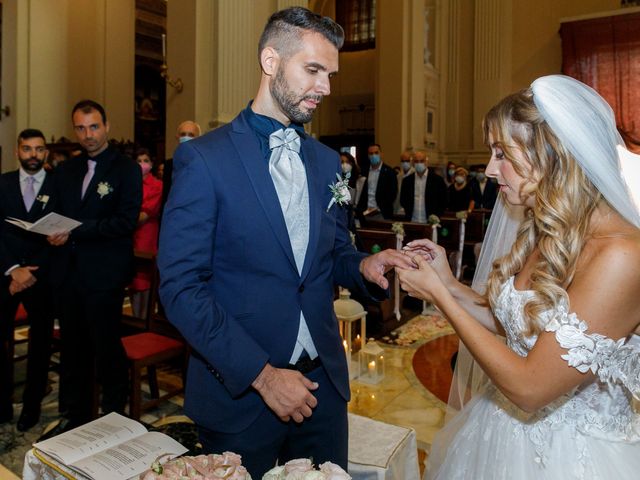 Il matrimonio di Luca e Isabella a Castel San Pietro Terme, Bologna 10