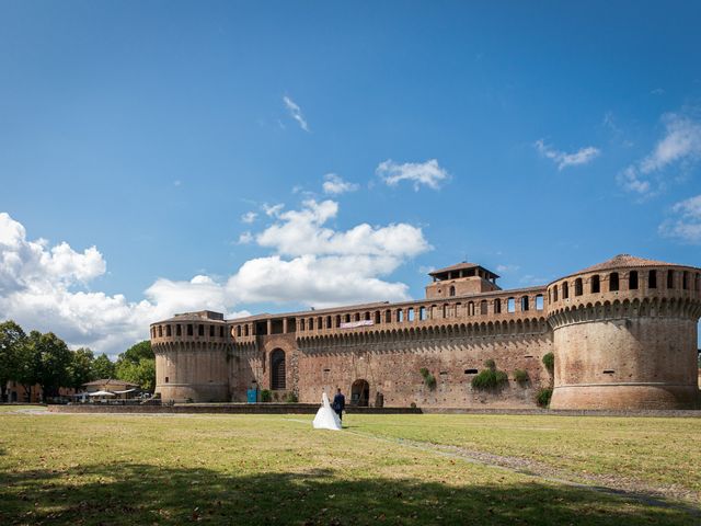 Il matrimonio di Luca e Isabella a Castel San Pietro Terme, Bologna 14