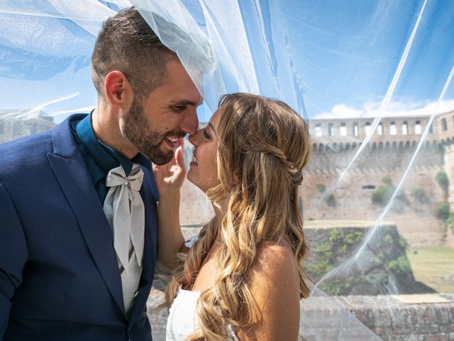 Il matrimonio di Luca e Isabella a Castel San Pietro Terme, Bologna 16