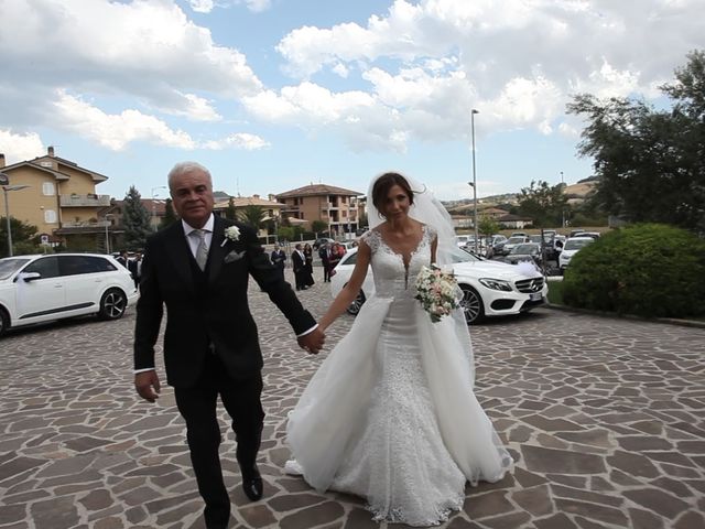 Il matrimonio di Matteo e Roberta a Fermo, Fermo 11