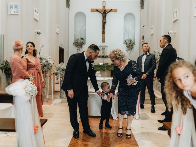 Il matrimonio di Danilo e Giorgia a Cappelle sul Tavo, Pescara 45