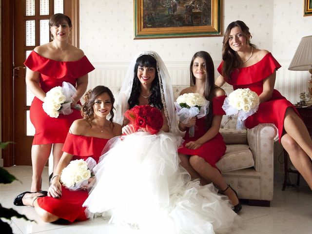 Il matrimonio di Roberto e Grazia a Napoli, Napoli 1