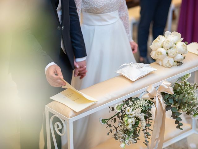 Il matrimonio di Vincenzo e Dominga a Pisticci, Matera 14