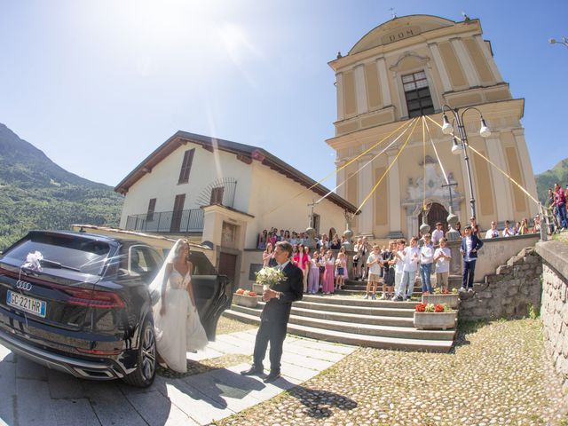 Il matrimonio di Marco e Elena a Malonno, Brescia 11