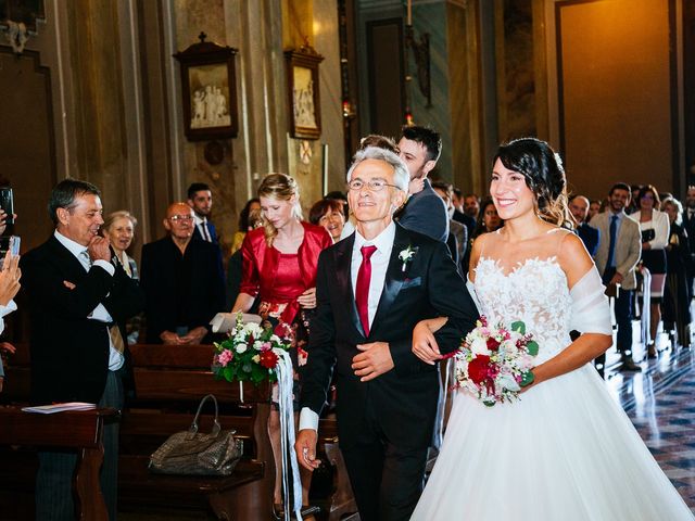 Il matrimonio di Matteo e Simona a Imbersago, Lecco 30