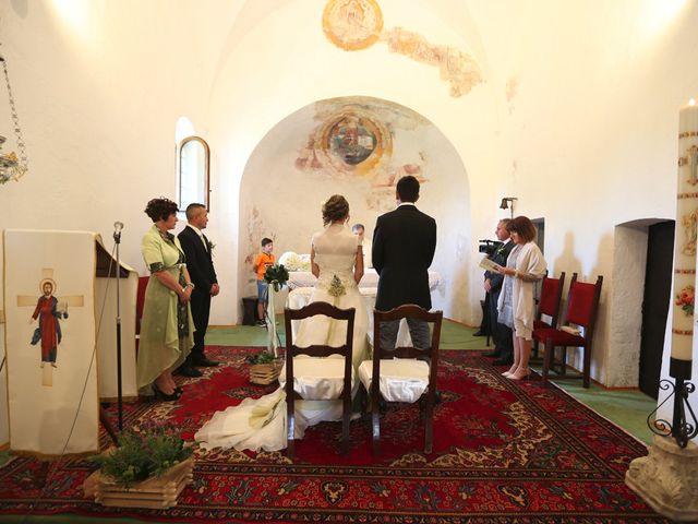 Il matrimonio di Michele e Alessandra a Laveno-Mombello, Varese 9