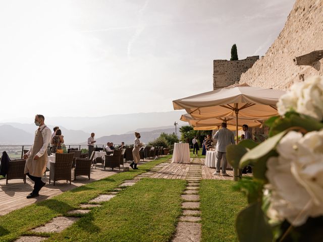 Il matrimonio di Matteo e Monica a Colle Umberto, Treviso 45