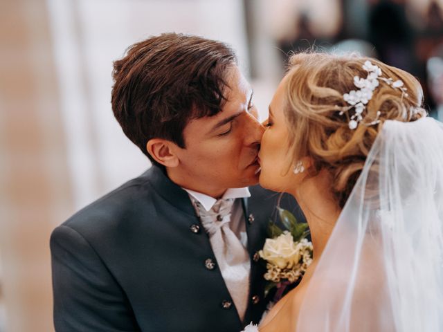 Il matrimonio di Gianluca e Chiara a Varenna, Lecco 31