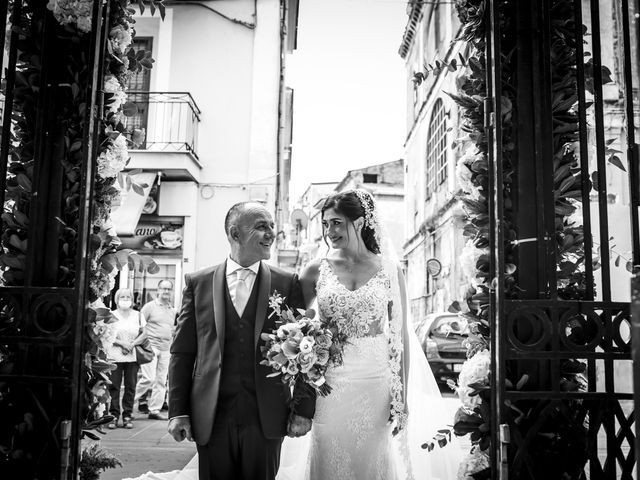 Il matrimonio di Valeria e Antonio a Pozzuoli, Napoli 42