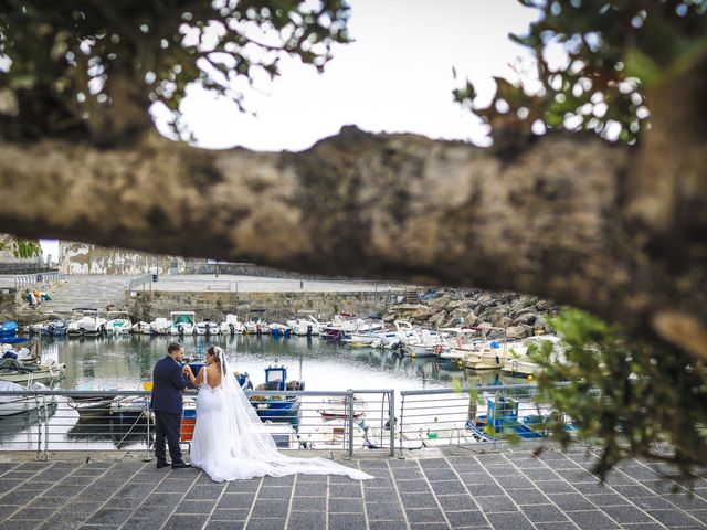 Il matrimonio di Valeria e Antonio a Pozzuoli, Napoli 45