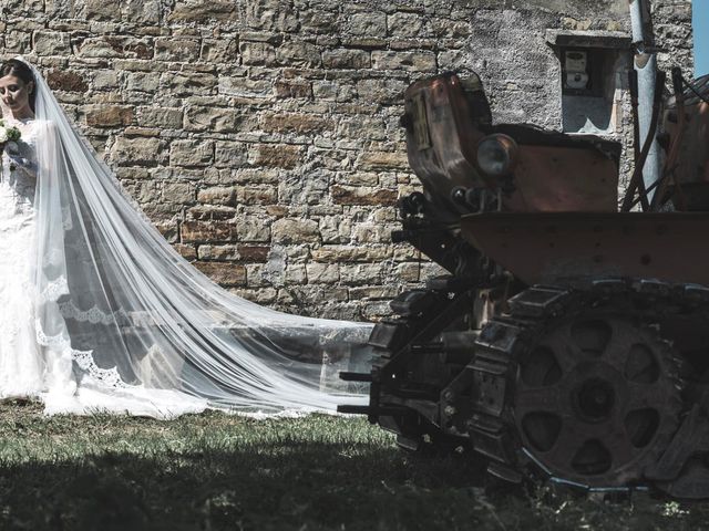 Il matrimonio di Giacomo e Elisa a Serra de&apos; Conti, Ancona 31