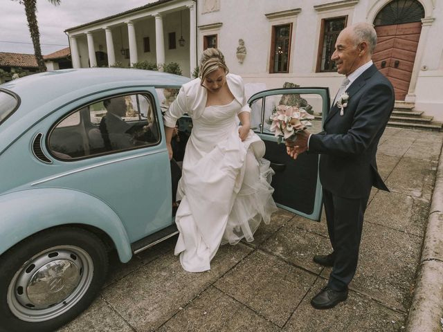 Il matrimonio di Mauro e Lisa a Grumolo delle Abbadesse, Vicenza 28