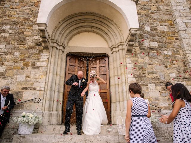 Il matrimonio di Simone e Valentina a Castellina in Chianti, Siena 31