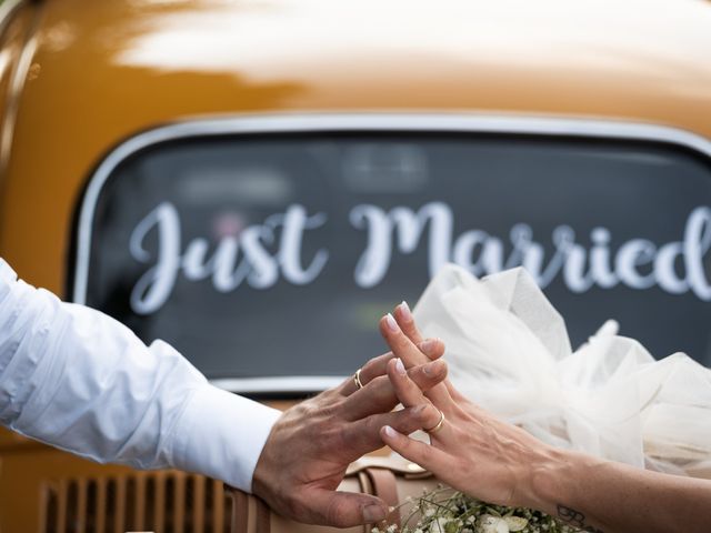 Il matrimonio di Davide  e Valentina  a Corte Franca, Brescia 13